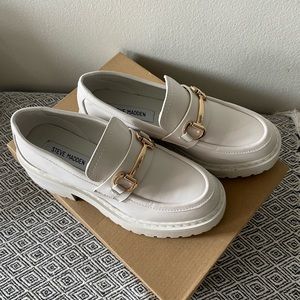 Steve Madden Platform Loafer. Size 37